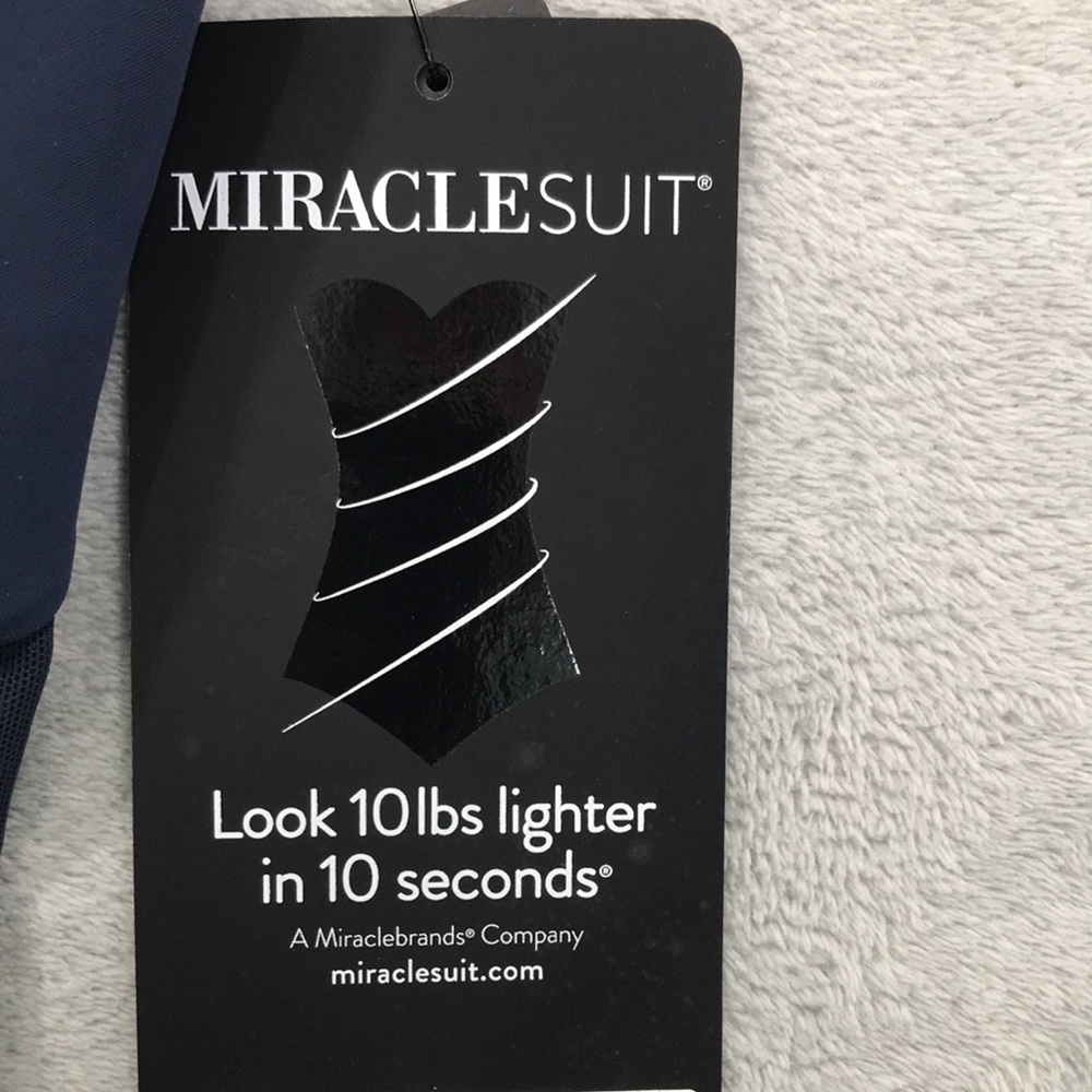 Miraclesuit Illusionist Palma Deep V One Piece Navy Blue 14DD New - Picture 5 of 11